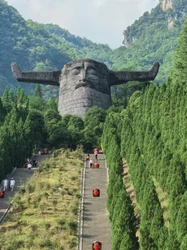 神农架的神秘烛龙祭祀—古老习俗与自然信仰的交织