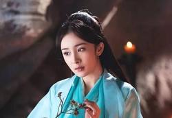 月光织进素锦里？