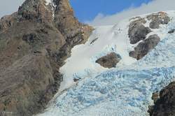 遗迹雷元素冰川—冰封世界中的神秘雷霆