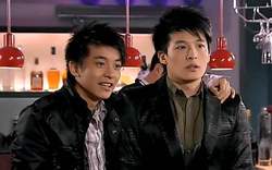 雨夜的琴声与未拆的信…