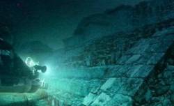 太平洋上空的神秘金字塔｜一场穿越时空的建筑奇迹