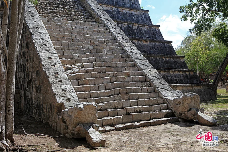 玛雅铜盘｜时间的秘密，还是一场错觉？