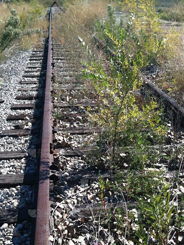 地铁里的幽灵·废弃石像残件巨响背后的故事