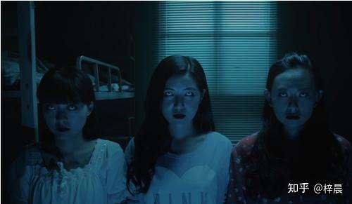 午夜楼道里的红绣鞋…