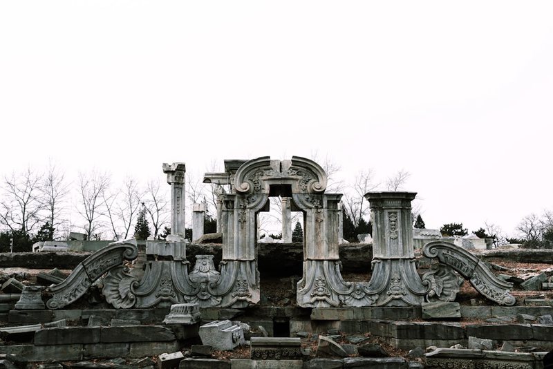 地光古城废墟里的“未知编号”：我挖出的不是砖石，是记忆