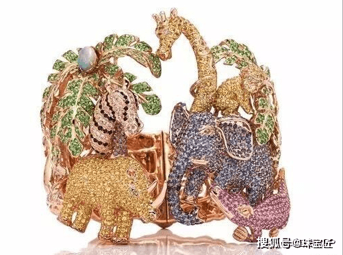 喀尔巴阡卫星断链金面具：神秘的时空穿越之旅