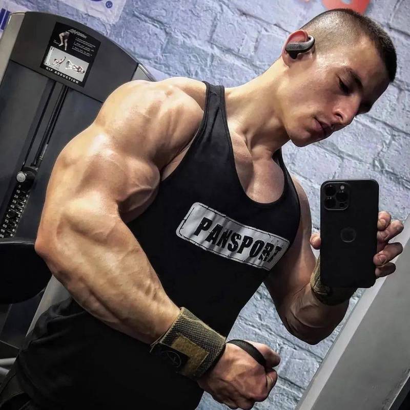 阳光下的篮球少年与秘密的约定！