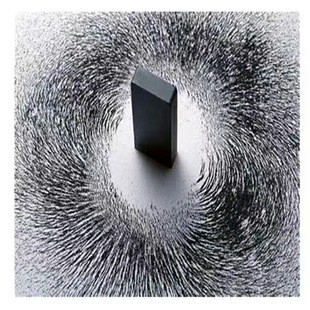 那滩诡异的红色粉末·一场磁场异常引发的离奇事件