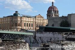 沙里埋着海浪，琥珀里藏着时间：—我在阿兹特克遗址发现的“停摆”之谜