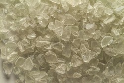 盐湖边那块裂成蛛网的石碑，藏着我最难忘的黄昏…