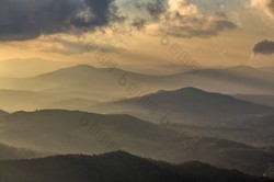 在喀尔巴阡山脉深处，我遇见了“道尔基尔”这个让我心跳加速的名字？