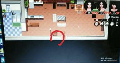 她把家里的冰箱当成了“私人银行”？