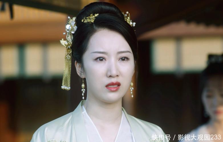 老街巷里的钟声与回响…