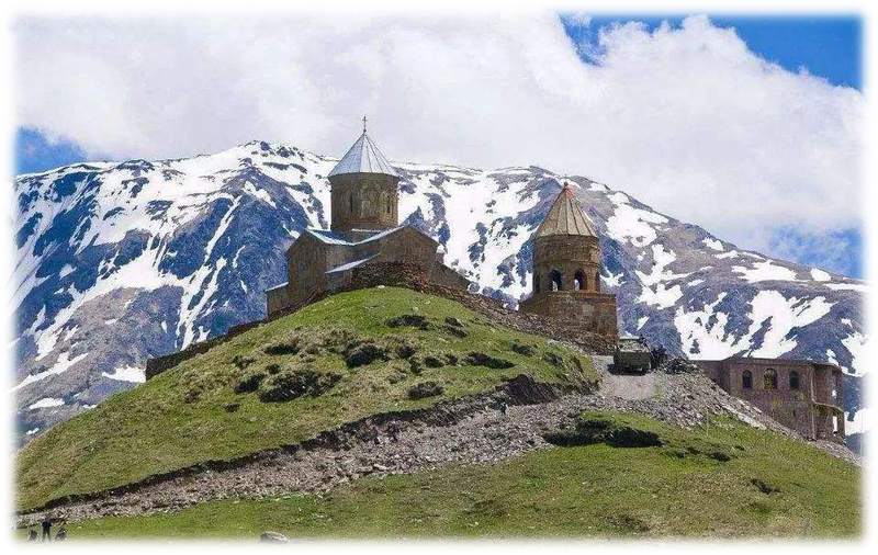 镜像人高加索：大自然的神秘馈赠