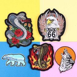 当猫咪开始用爪子数钱｜动物暴走六芒刻印的离奇日常