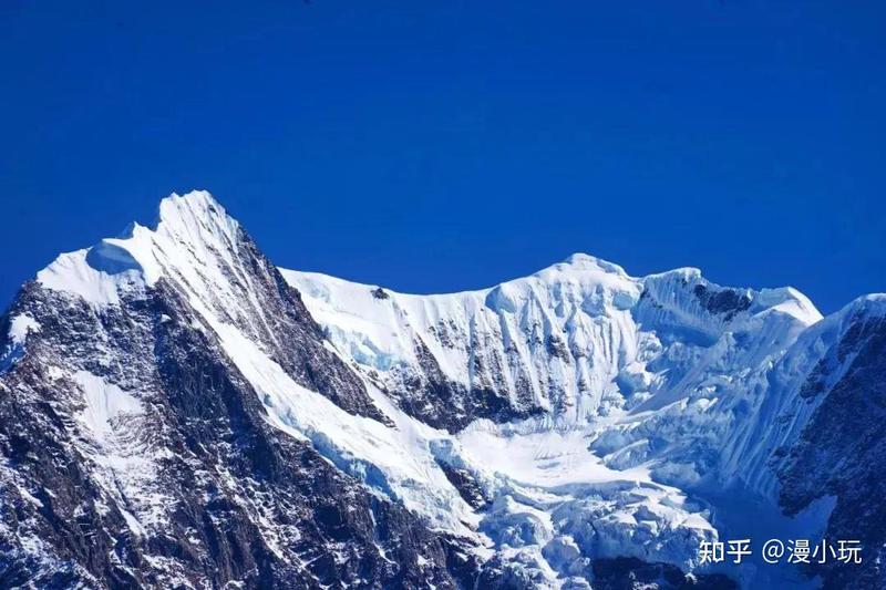 在怒江峡谷，我遇见了雷暴球与纸人偶的奇妙邂逅