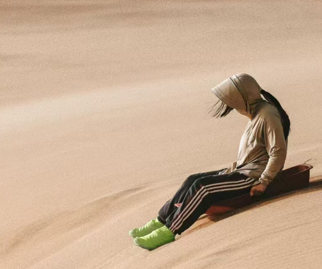 极地冰穹祭祀铜铃指南针乱转丨一场神秘的仪式