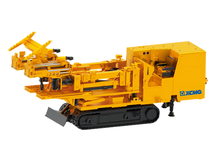 沙尘与遗忘：废弃矿井中的骨制面具