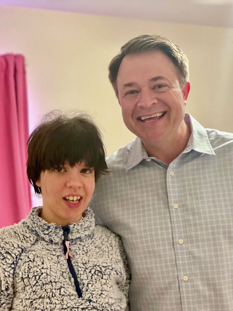 那本旧书和凌晨三点的月光…