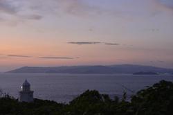 灯塔与孤岛｜双重影像中的未知与永恒