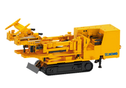 沙尘与遗忘：废弃矿井中的骨制面具