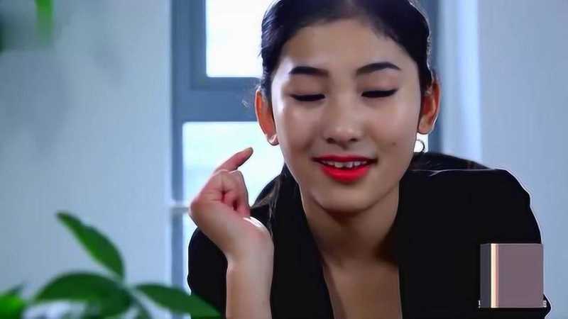 那扇被锁上的办公室门？