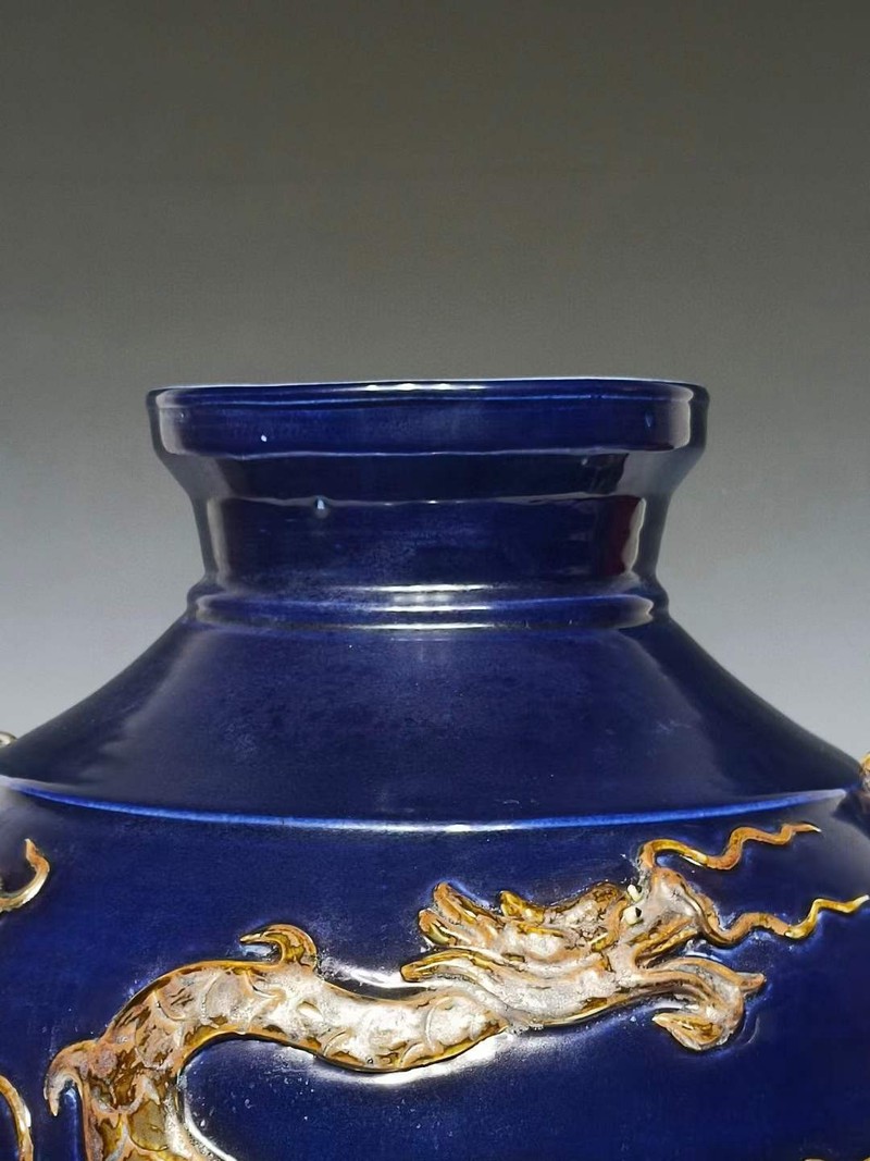 高加索陶罐蓝光之谜丨历史的低语与科技的解读