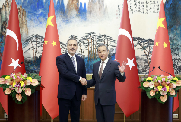 极移·土耳其危机下的难民潮