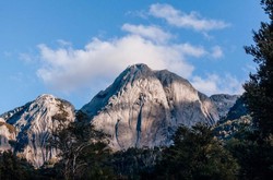 安第斯山脉的呼唤—乡村的宁静与自然的壮丽