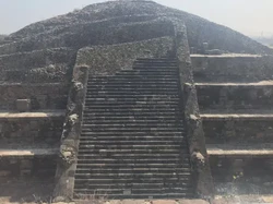 北美羽蛇神火山丨自然界的震撼与神秘