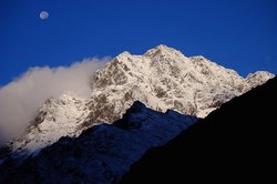 喜马拉雅远古飞龙：雪山的传说与真相