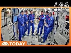 沙尘暴里的那颗星星，碎成了宇航服的样子？