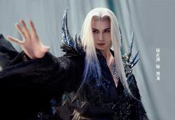 烈焰深海金龙—在火焰与深渊之间游走的神话