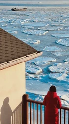 半身人冰川｜穿越时空的奇景与神秘传说