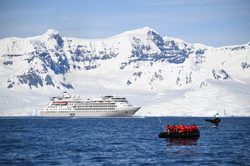 北极航路巨人·探索未知的勇气与智慧