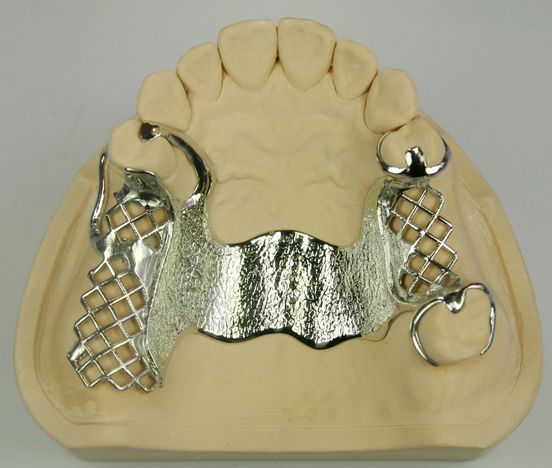 黑匣子失灵喀尔巴阡牙齿串…