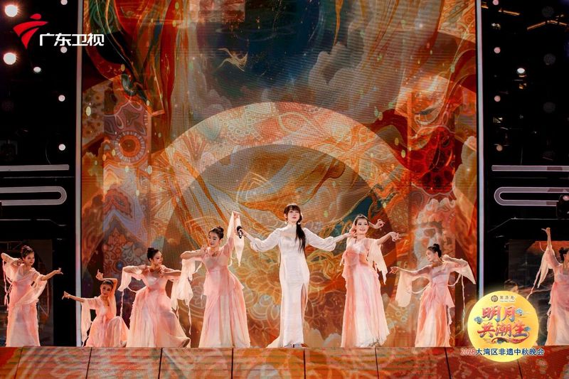 午夜下的秘密·我与地下王国的偶遇