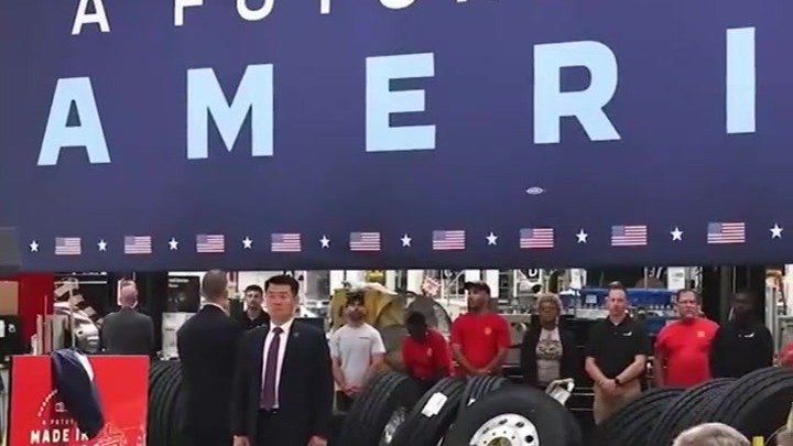 我差点信了“加州模拟理论”·—一个普通人眼中的荒诞与真实 我差点信了“加州模拟理论”·—一个普通人眼中的荒诞与真实