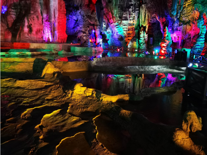 喀斯特地貌下的神秘之谜丨石质头骨的沉睡与觉醒