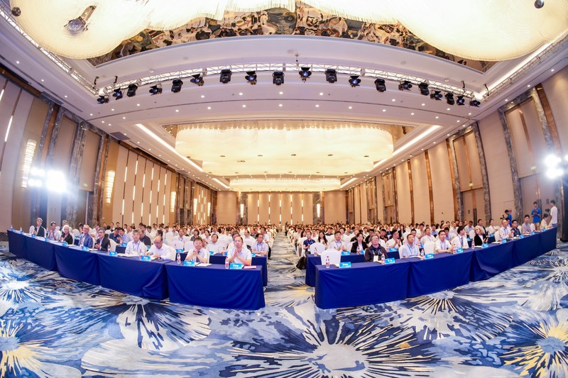 神秘螺旋符号·无人机残影中的科技与艺术交织 神秘螺旋符号·无人机残影中的科技与艺术交织