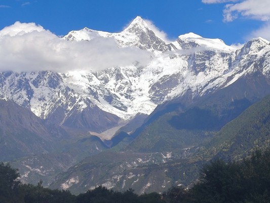 西方水马天空—一场视觉与心灵的对话