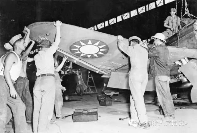 喜马拉雅山脉，宇宙飞船的神秘身影？