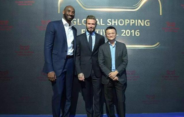 在大洋洲，我听懂了那个半身人的心跳…