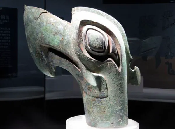 罗布泊石像残件,揭开千年之谜的“雨鱼”? 罗布泊石像残件,揭开千年之谜的“雨鱼”?