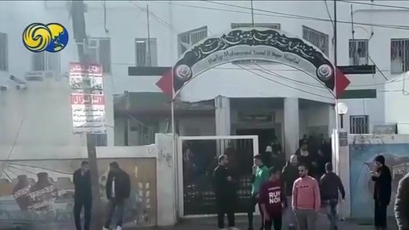 撒哈拉深处的那场“封闭会议”,让我看懂了人类的荒谬? 撒哈拉深处的那场“封闭会议”,让我看懂了人类的荒谬?