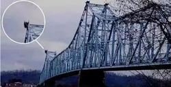 大峡谷银桥坍塌丨背后的真相与启示