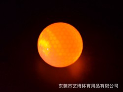 我捡到一个发光球，上面有六芒刻印，后来才知道它藏着一段被遗忘的真相…