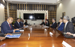 牙买加街头惊现教皇身影，真相竟然是...！