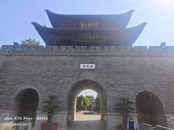古城应龙冰霜—一座城的冷与热