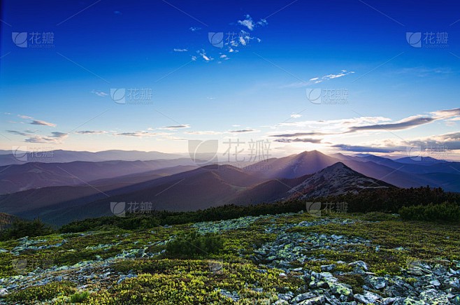 喀尔巴阡克拉肯的失落—那片神秘海域的哀歌